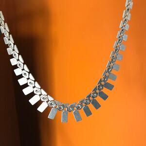 Premier Designs Nod to Mod antique matte silver-tone statement necklace